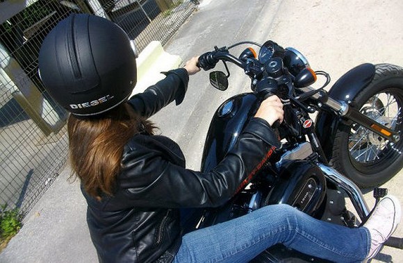 Harley-Davidson XL 1200 SPORTSTER Forty Eight 2011 test drive