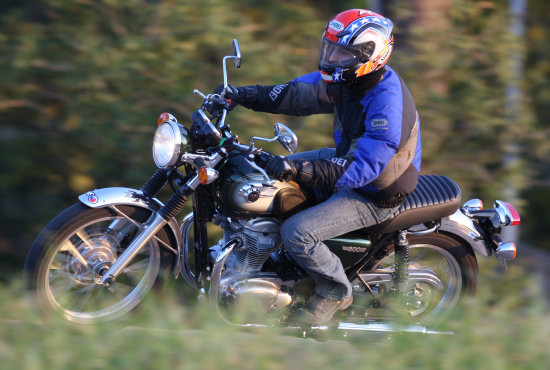 Kawasaki W 800 2011 test drive