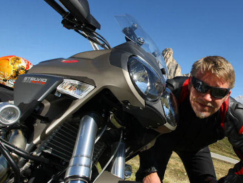 Moto-Guzzi STELVIO 1200 NTX 2009 test drive