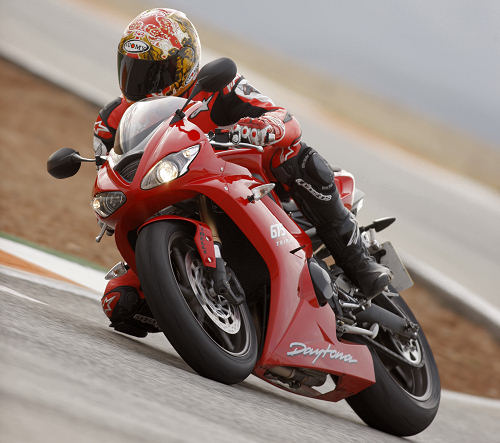 Triumph 675 Daytona 2009 test drive