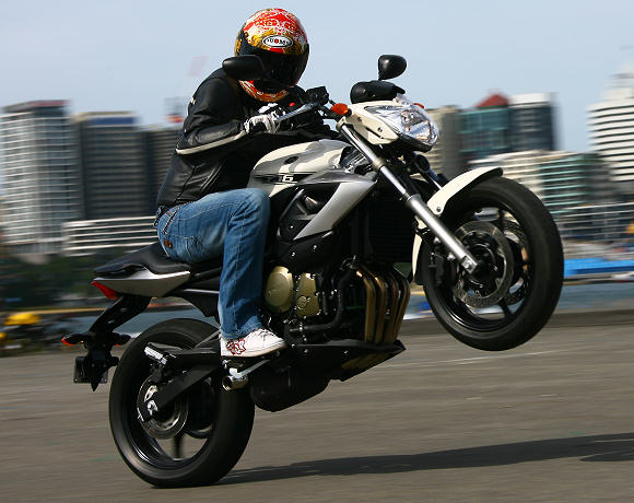 Yamaha XJ6 600 Naked 2009 test drive