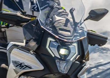 CFMoto 700 MT