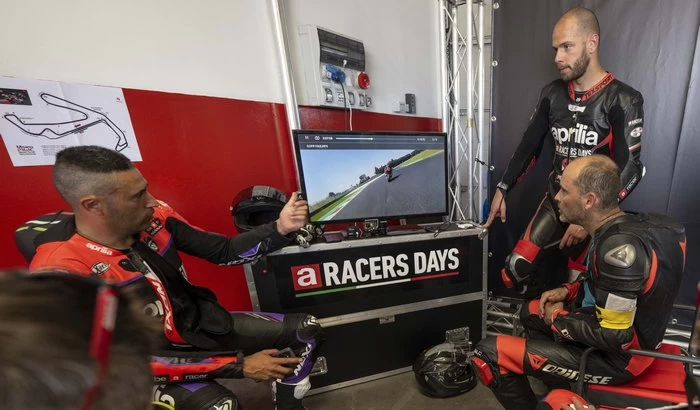 Debriefing - Analyse des trajectoires et comportement de la moto