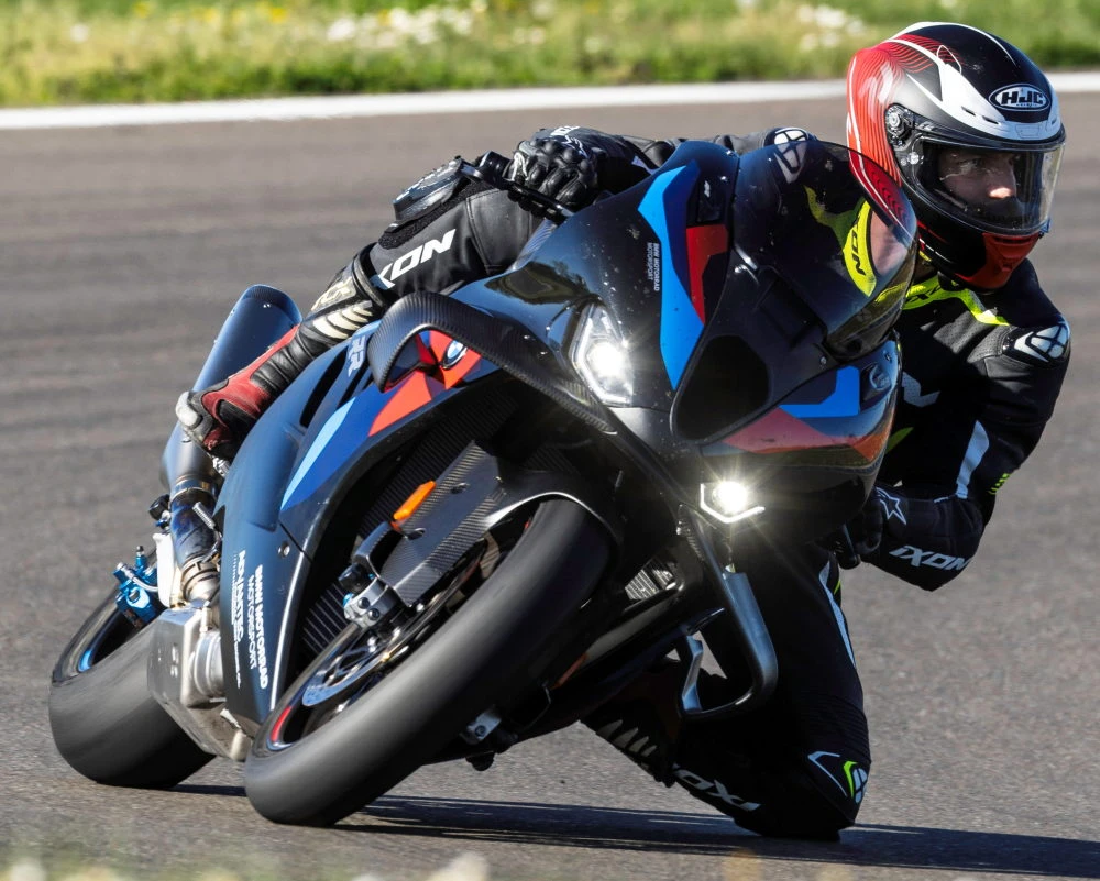 Essai de la BMW M 1000 RR 2025