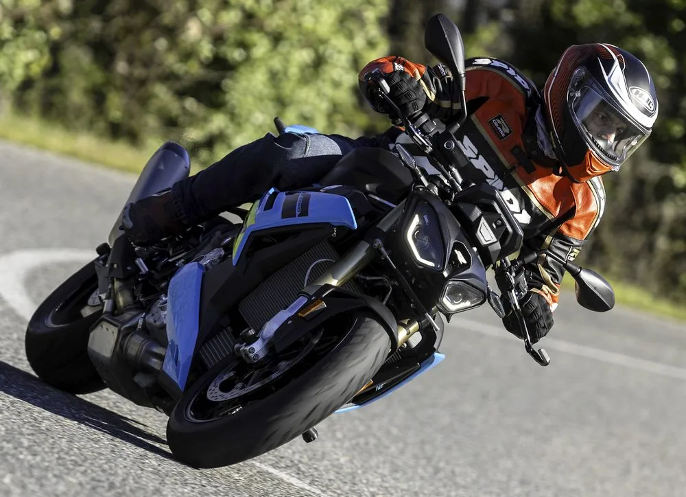 Essai de la BMW S 1000 R 2025