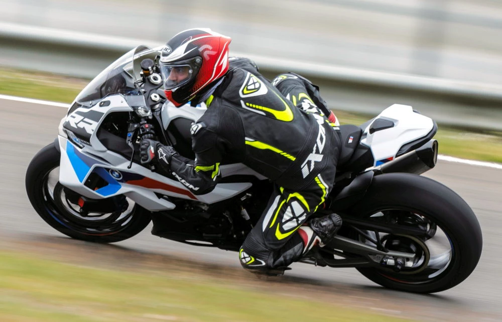 Essai de la BMW S 1000 RR 2025