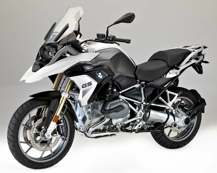 Une BMW R 1200 GS de 2018 noir, grise et blanche