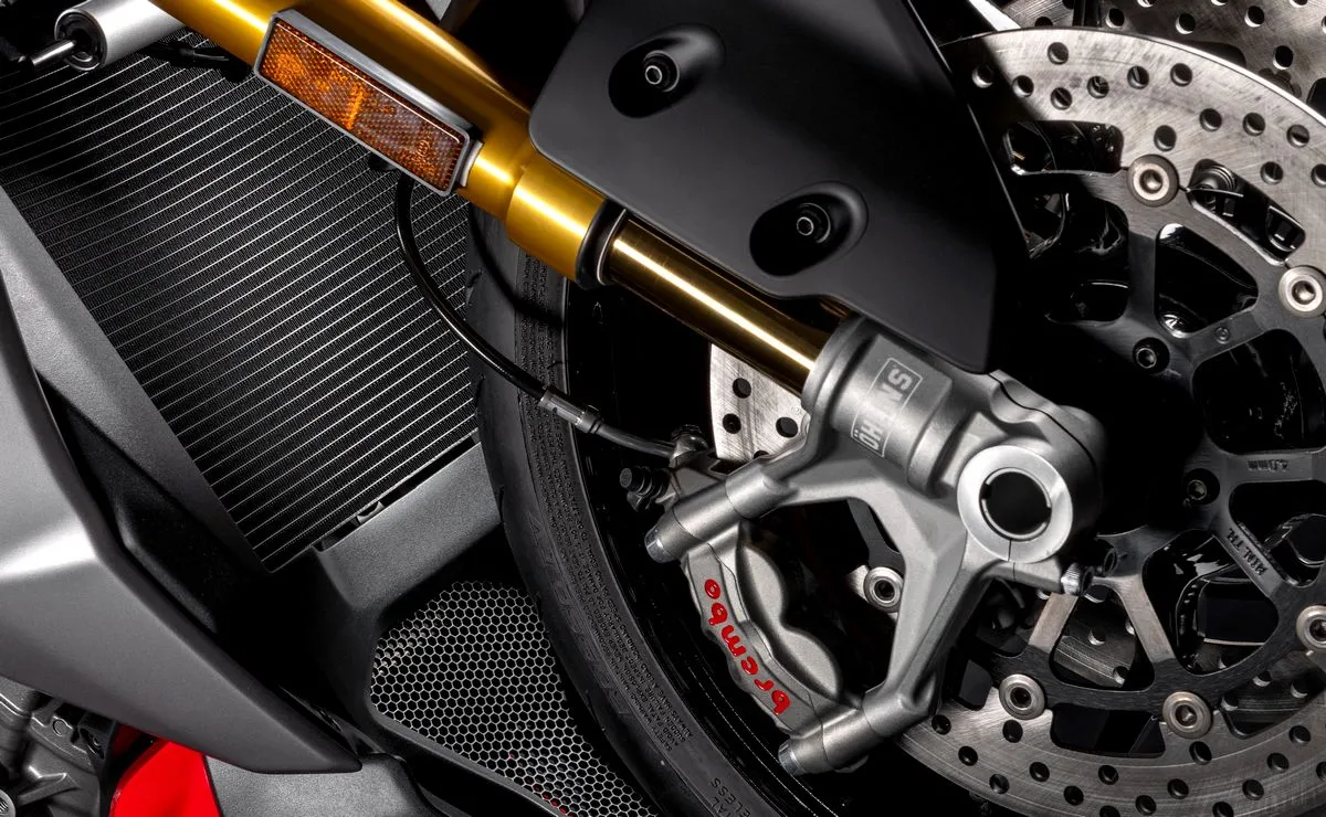 Ducati Streetfighter V2 S