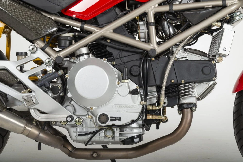 Le moteur Desmodue 904 de la Ducati 900 Monster 1993