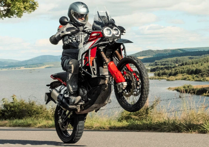 Du tonus dans la Ducati DesertX