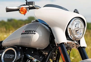 Harley-Davidson 1745 Sport Glide FLSB