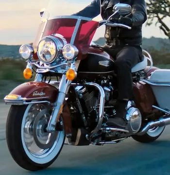 Harley-Davidson 1870 Electra Glide Highway King