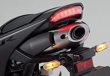 Honda CBR 600 RR  2024 - échappement