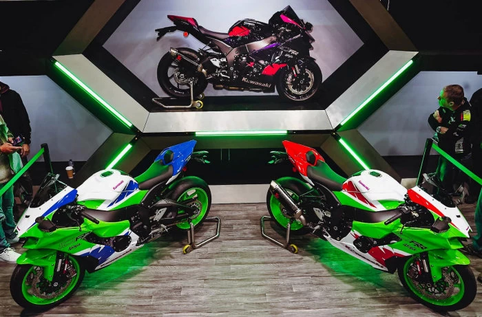 Kawasaki Ninja 1000 ZX-10RR 40th Anniversary UK Performance Edition