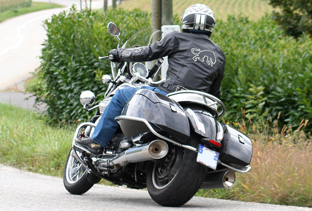 Moto-Guzzi 1400 California Touring 2013 test drive