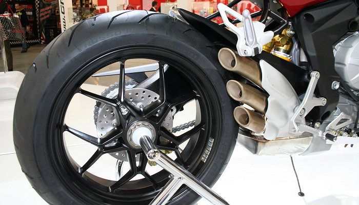 Essai de la MV-Agusta 800 Brutale