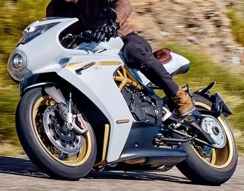 MV-Agusta Superveloce 800 S