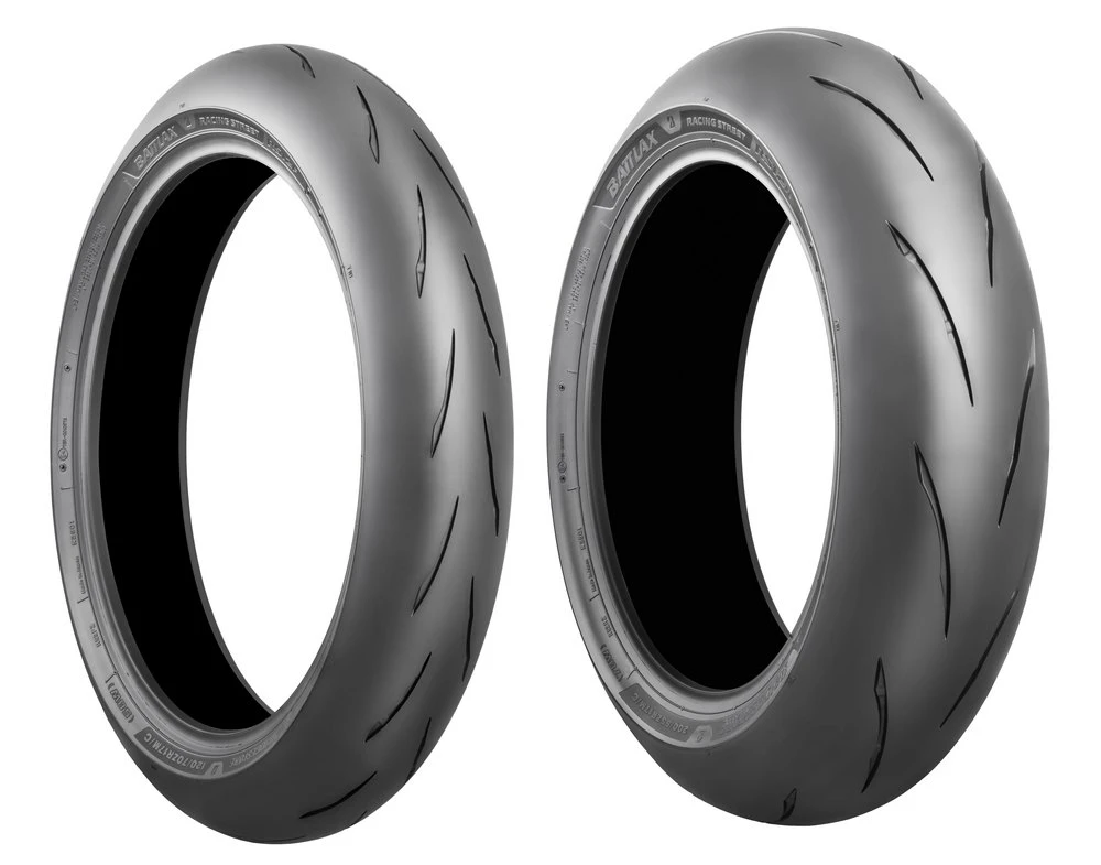 Une paire de pneus Bridgestone Battlax Racing Street RS12