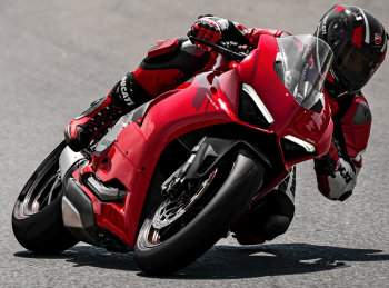 Ducati 955 Panigale V2