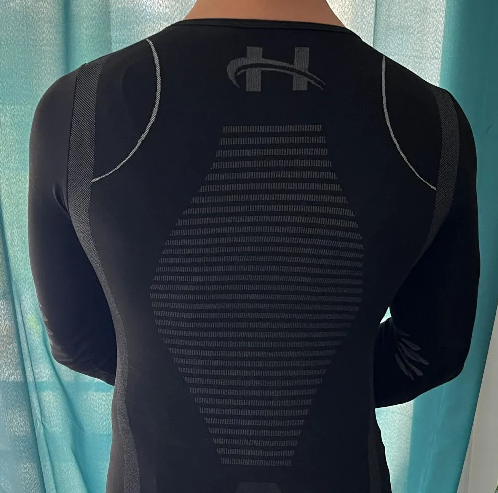 Un tshirt noir Heaton Techwear de chez IRC Components