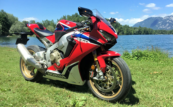 Honda CBR 1000 RR Fireblade SP 2017 test drive