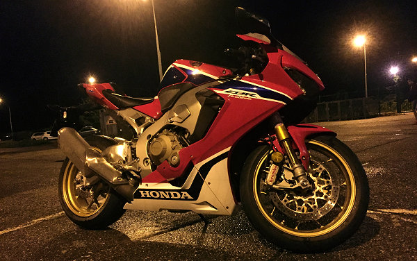 Honda CBR 1000 RR Fireblade SP 2017 test drive