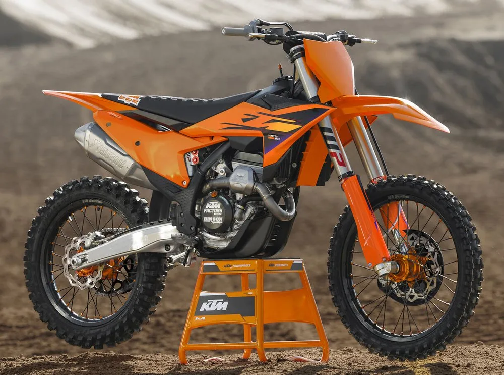 une moto de cross KTM 350 SX-F 2026