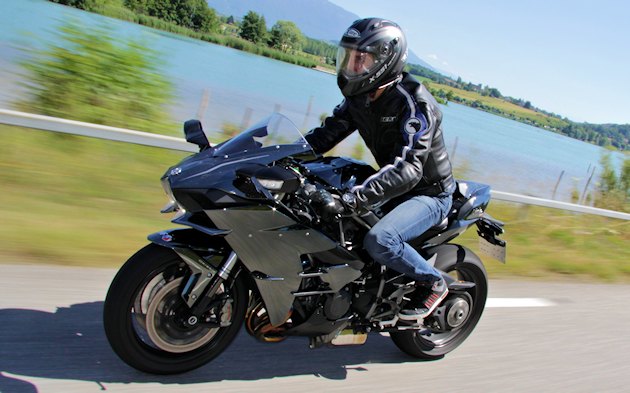 Kawasaki NINJA H2 2016 test drive