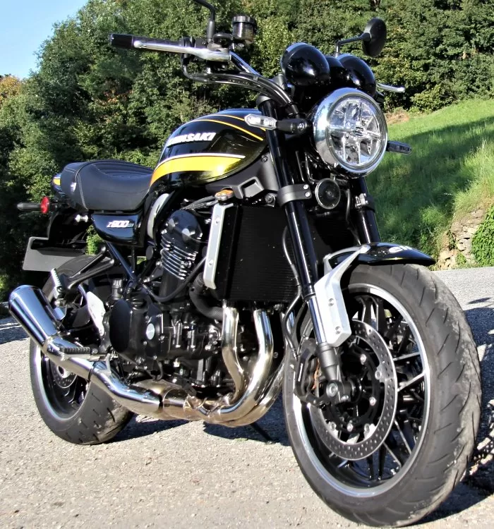 Vue profilée Z 900 RS