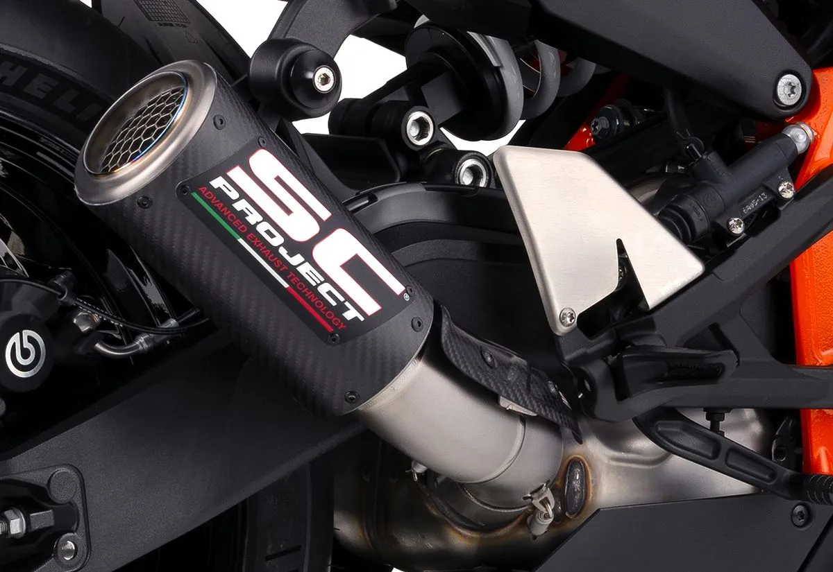 Un silencieux d'échappement SC-Project CR-T M2 pour KTM 990 RC R