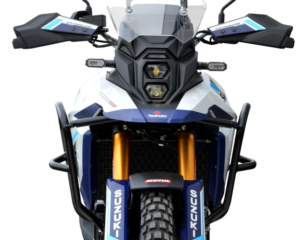 La face avant d'une moto Suzuki V-Strom 800DE