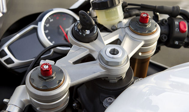 Triumph 675 Daytona 2015