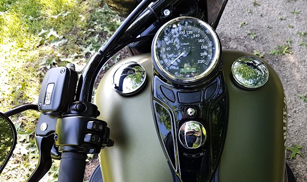 Harley-Davidson 1800 SOFTAIL SLIM S FLSS 2016 test drive