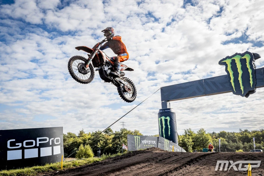 Mesters lors d'un saut aux Pays-Bas