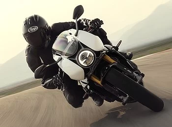 Triumph Speed Triple 1200 RR 2024