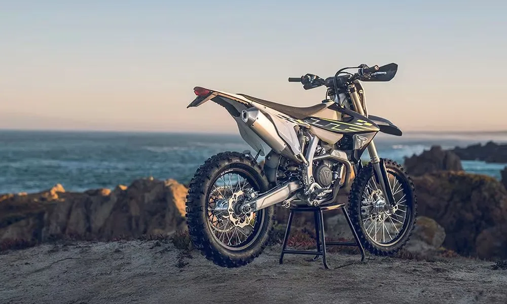 Triumph TF 250-E